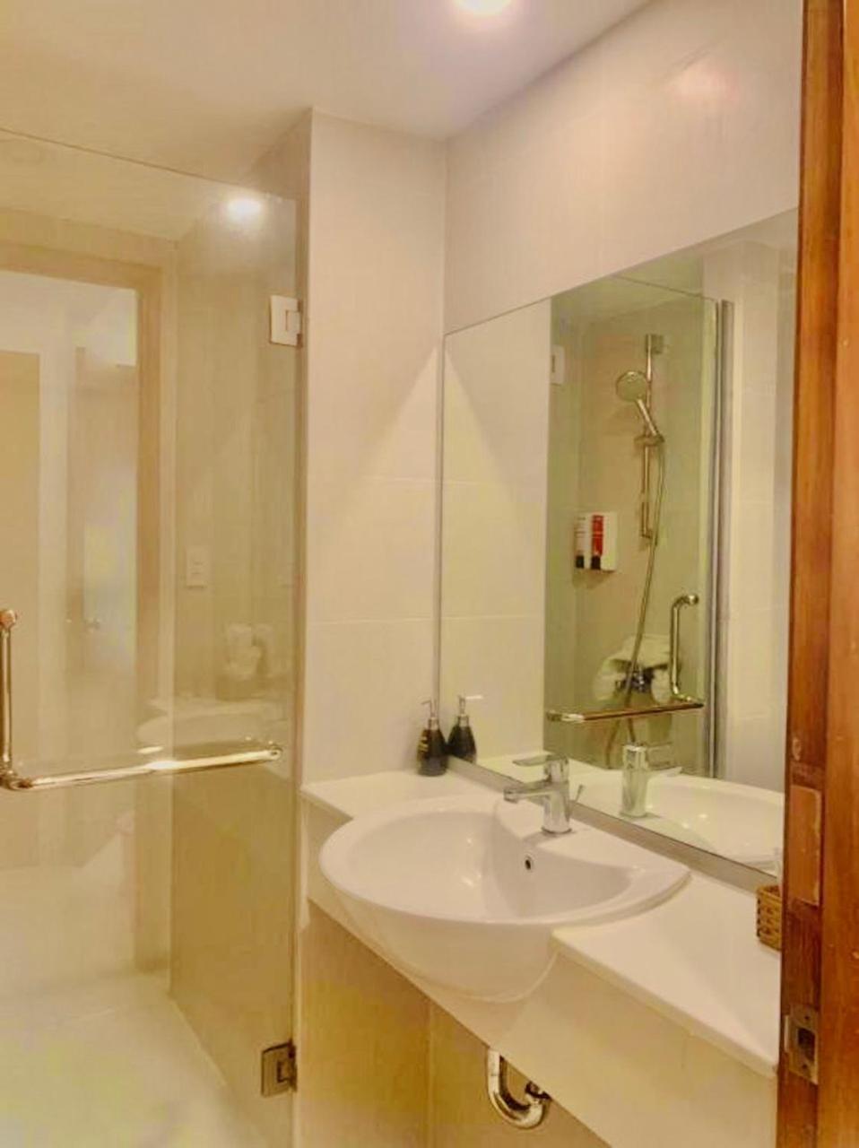 Simmi 5 Hotel & Apartment مدينة هوشي منه المظهر الخارجي الصورة